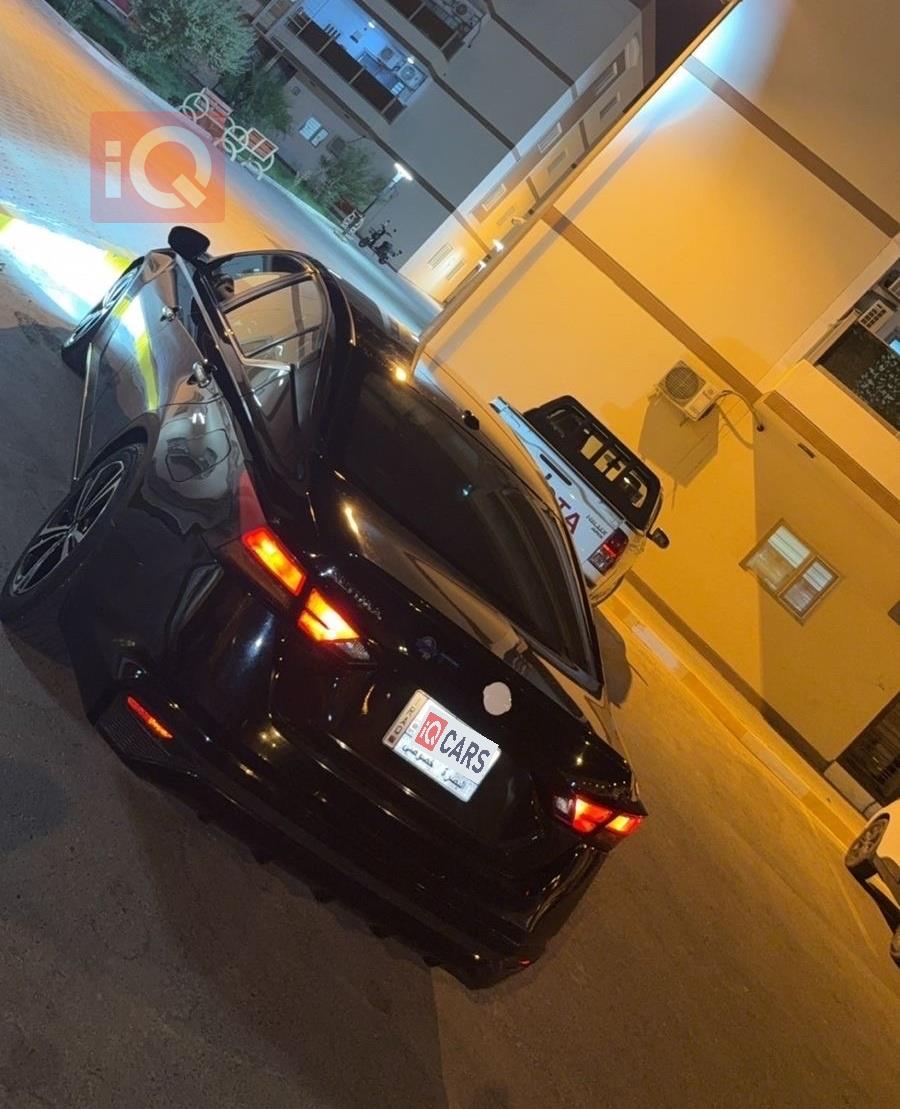 نيسان ألتيما